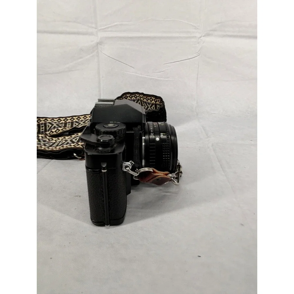 KS Sears Super II SR2000 35mm SLR Auto Film Camera Aztec Strap 50mm f/2.0 VTG